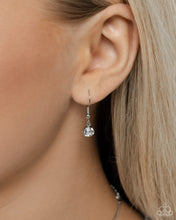 Load image into Gallery viewer, Socialite Status - Green Necklace