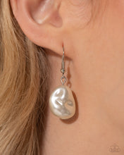 Load image into Gallery viewer, Seashell Shanty - White Necklace