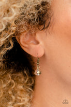 Load image into Gallery viewer, Sheen Season - Brass Necklace