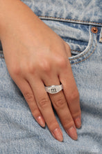 Load image into Gallery viewer, Monogram Memento - Silver - M Ring
