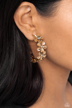 Load image into Gallery viewer, Floral Flamenco - Gold Earring
