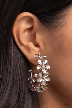 Load image into Gallery viewer, Floral Flamenco - Silver Earring
