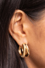 Load image into Gallery viewer, Textured Tremolo - Gold Earring
