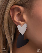 Load image into Gallery viewer, Romantic Occasion - Black Earring
