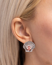 Load image into Gallery viewer, Oyster Opulence - Orange Earring
