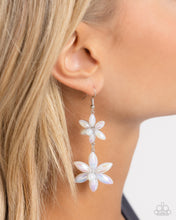 Load image into Gallery viewer, Pearl Posy - White Earring
