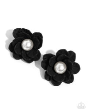 Load image into Gallery viewer, Blooming Backdrop - Black Earring
