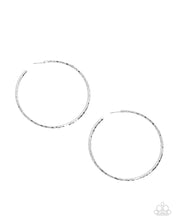 Load image into Gallery viewer, Closer To Chic - Silver Earring
