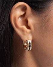 Load image into Gallery viewer, Serrated Shimmer - Gold Earring
