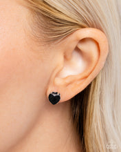 Load image into Gallery viewer, Sweetheart Stunner - Black Earring
