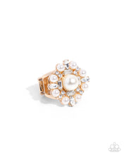 Load image into Gallery viewer, Pointed Park Avenue - Gold Ring
