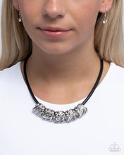 Load image into Gallery viewer, Sprig Shimmer - Black Necklace
