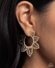 Load image into Gallery viewer, Tangled Tapestry - Gold Earring
