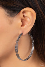 Load image into Gallery viewer, Candescent Curves - Black Earring
