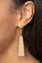 Load image into Gallery viewer, Detailed Definition - Gold Earring
