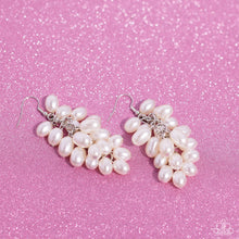 Load image into Gallery viewer, Pearl Posse - White Earring
