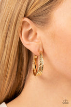 Load image into Gallery viewer, CONTOUR de Force - Gold Earring
