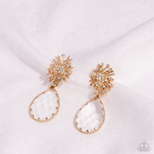 Load image into Gallery viewer, Stellar Shooting Star - Gold Earring
