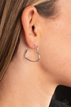 Load image into Gallery viewer, Burnished Beau - Silver Earring
