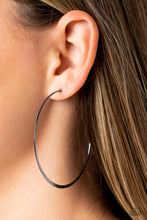 Load image into Gallery viewer, Metal Drama - Black Earring
