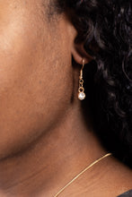 Load image into Gallery viewer, Close to You - Gold Necklace

