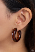 Load image into Gallery viewer, Glassy GAZE - Brown Earring
