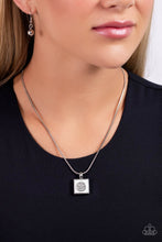 Load image into Gallery viewer, Smiley Season - White Necklace
