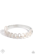 Load image into Gallery viewer, Scrunched Surety - White Bracelet
